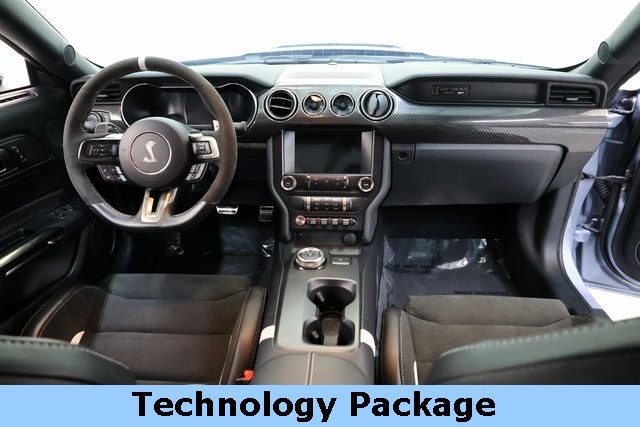 Ford Mustang Vehicle Image 15