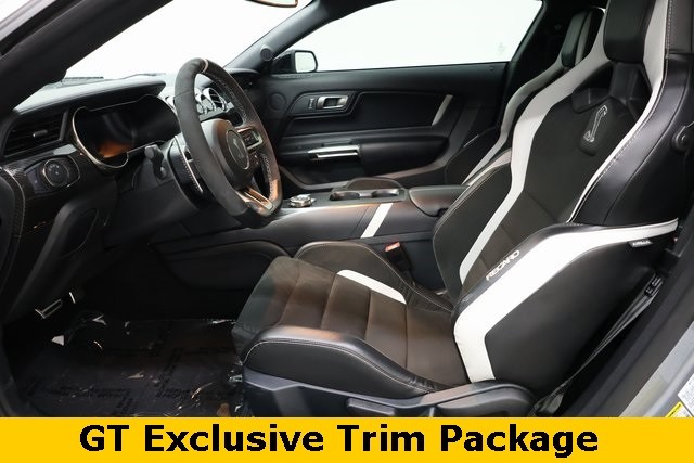 Ford Mustang Vehicle Image 12
