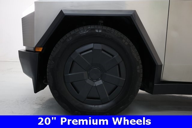 Tesla Cybertruck Vehicle Image 31