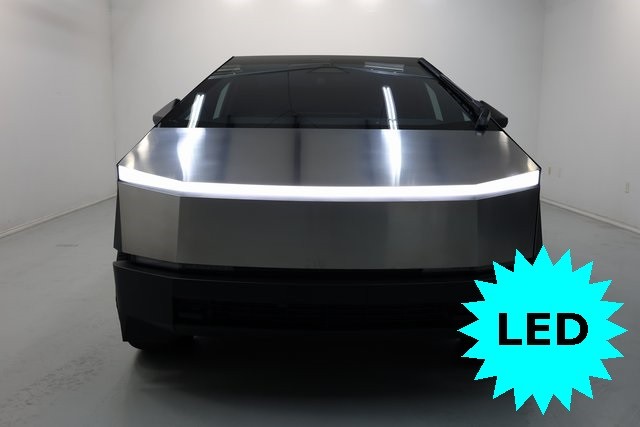 Tesla Cybertruck Vehicle Image 37