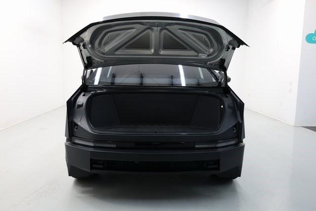 Tesla Cybertruck Vehicle Image 45