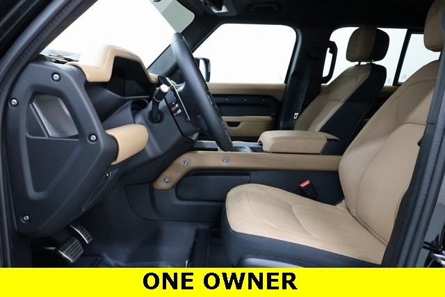 Land Rover Defender 110 Vehicle Image 07