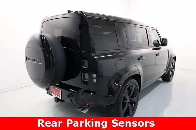 Land Rover Defender 110 Vehicle Image 31