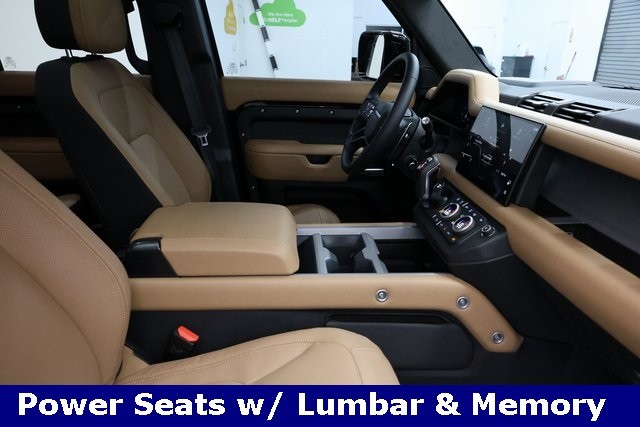 Land Rover Defender 110 Vehicle Image 34