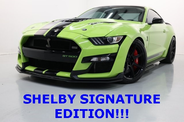 Ford Mustang Vehicle Image 13