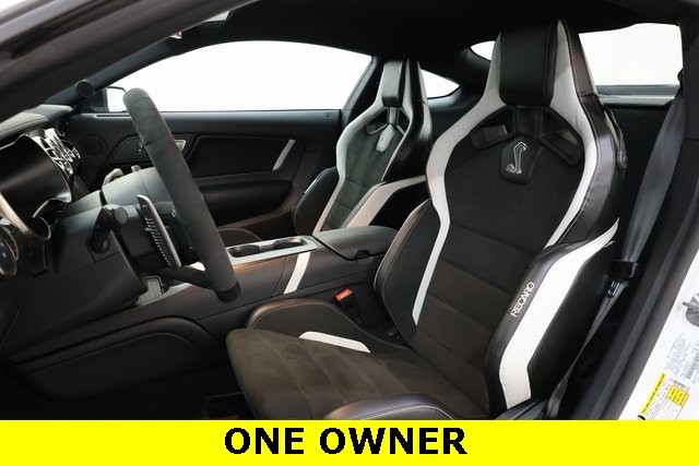 Ford Mustang Vehicle Image 10