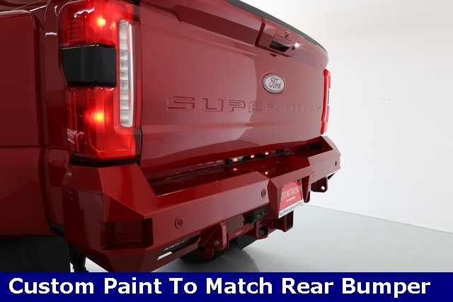Ford Super Duty F-450 DRW Vehicle Image 16