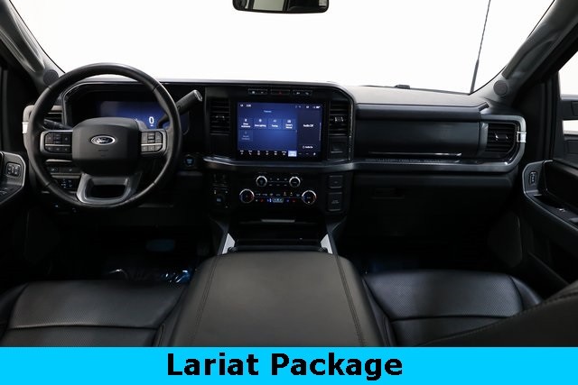 Ford Super Duty F-350 DRW Vehicle Image 10