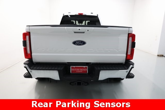 Ford Super Duty F-350 DRW Vehicle Image 24