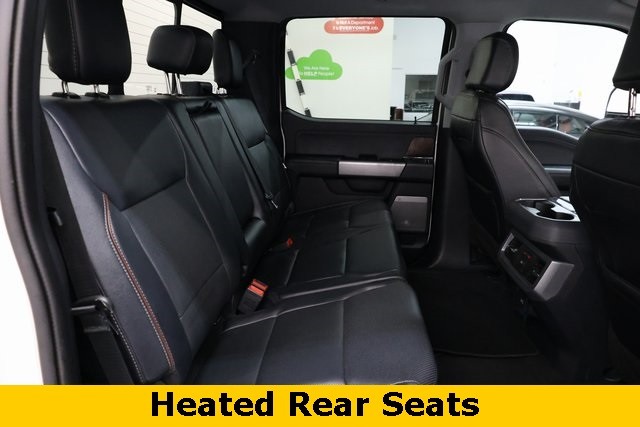Ford Super Duty F-350 DRW Vehicle Image 30