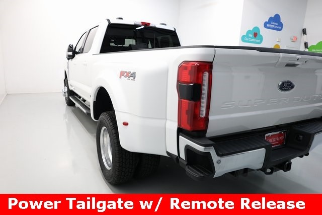 Ford Super Duty F-350 DRW Vehicle Image 43