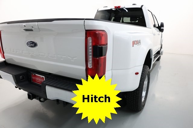 Ford Super Duty F-350 DRW Vehicle Image 45