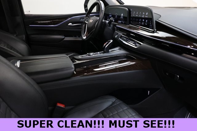 Cadillac Escalade Vehicle Image 15