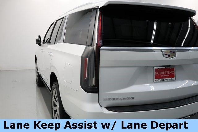 Cadillac Escalade Vehicle Image 27