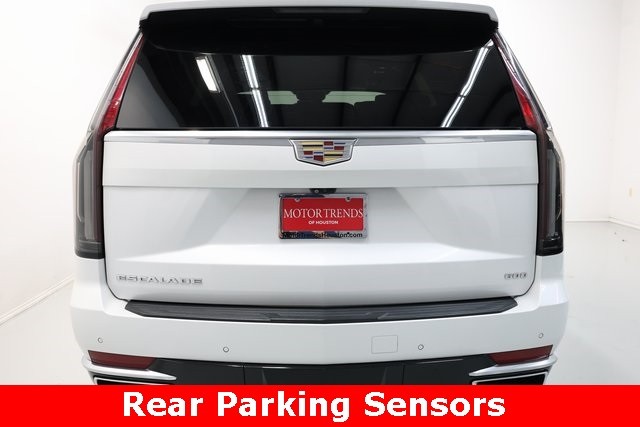 Cadillac Escalade Vehicle Image 29