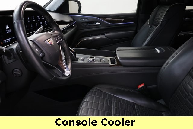 Cadillac Escalade Vehicle Image 33
