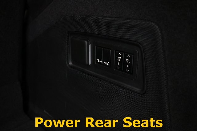 Cadillac Escalade Vehicle Image 37