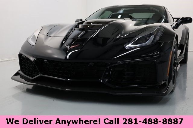 Chevrolet Corvette Vehicle Image 02