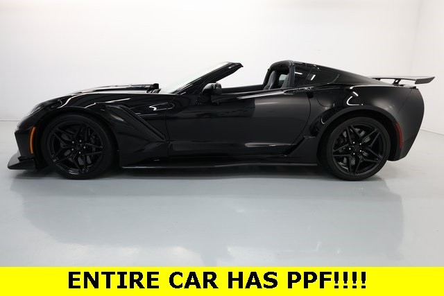 Chevrolet Corvette Vehicle Image 04