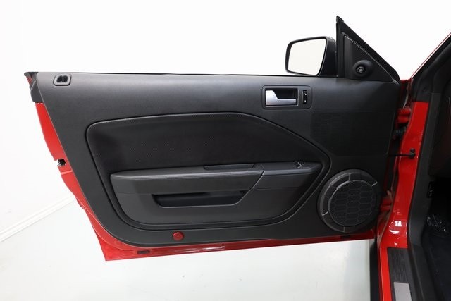 Ford Mustang Vehicle Image 49