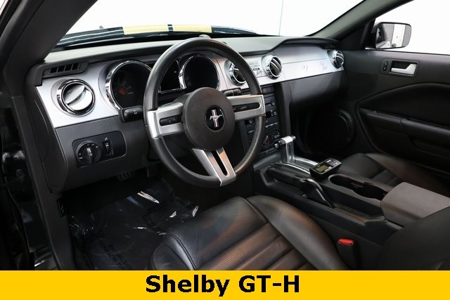 Ford Mustang Vehicle Image 11