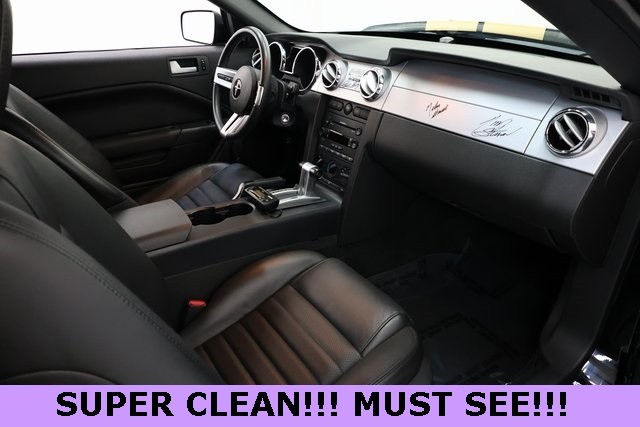 Ford Mustang Vehicle Image 18
