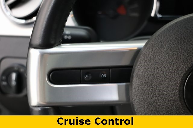 Ford Mustang Vehicle Image 27