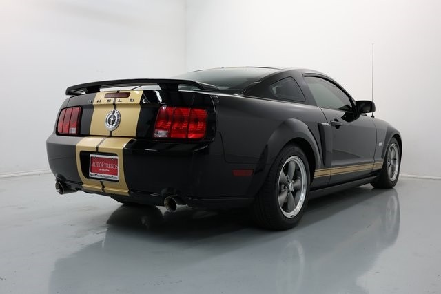 Ford Mustang Vehicle Image 41