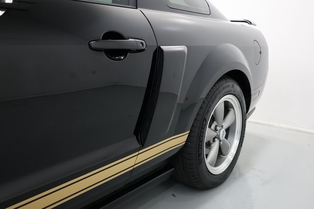 Ford Mustang Vehicle Image 45