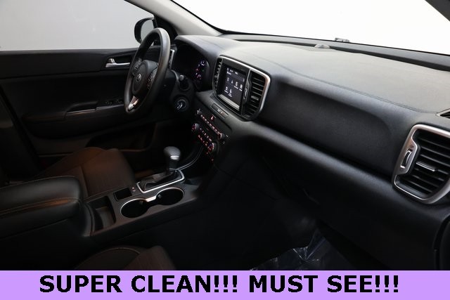 Kia Sportage Vehicle Image 11