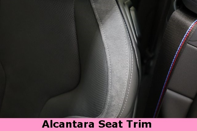 BMW M4 Vehicle Image 17