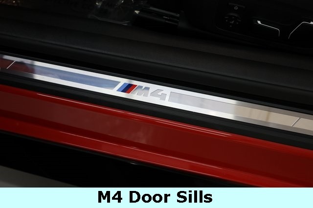 BMW M4 Vehicle Image 35