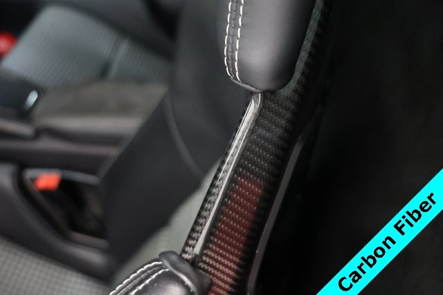 Porsche 718 Cayman Vehicle Image 14