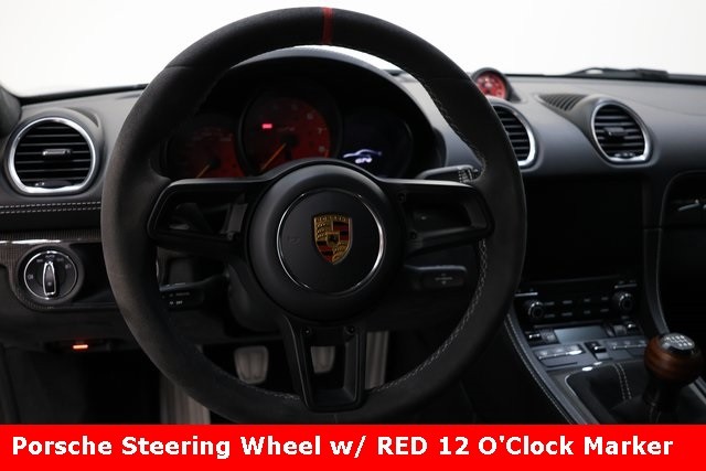 Porsche 718 Cayman Vehicle Image 33