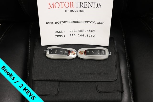 Porsche 718 Cayman Vehicle Image 42