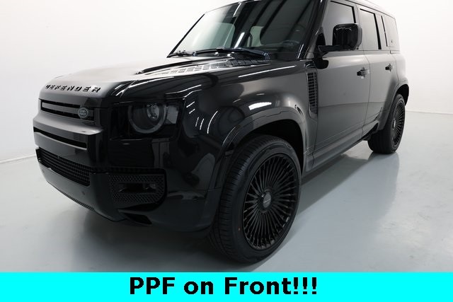 Land Rover Defender 110 Vehicle Image 06