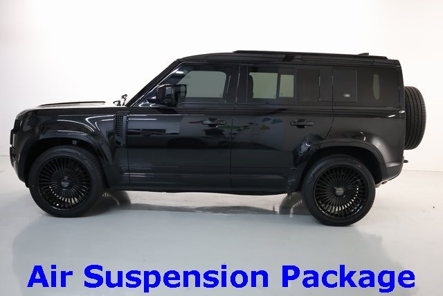 Land Rover Defender 110 Vehicle Image 10