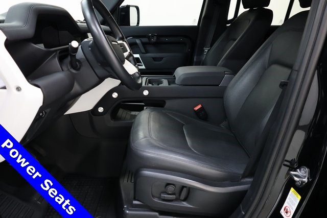 Land Rover Defender 110 Vehicle Image 31