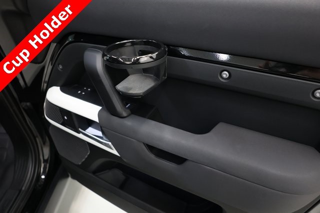 Land Rover Defender 110 Vehicle Image 34