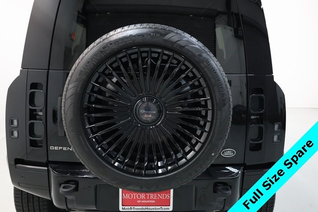 Land Rover Defender 110 Vehicle Image 44