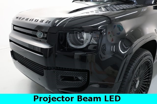 Land Rover Defender 110 Vehicle Image 45