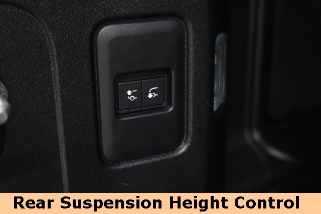 Land Rover Defender 110 Vehicle Image 47