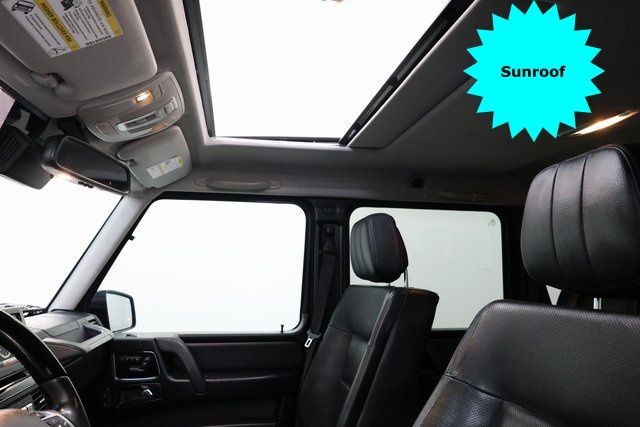 Mercedes-Benz G-Class Vehicle Image 17