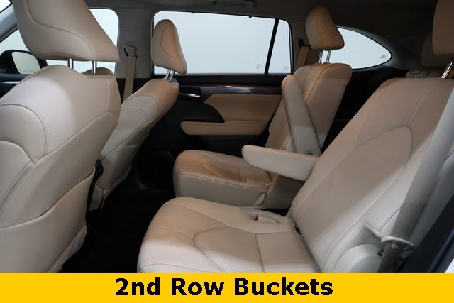 Toyota Highlander Vehicle Image 10