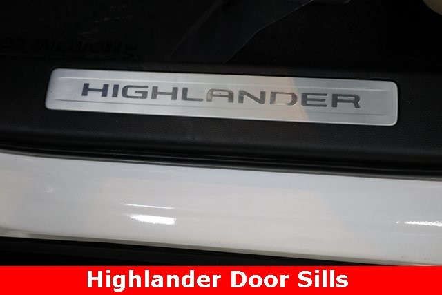 Toyota Highlander Vehicle Image 27
