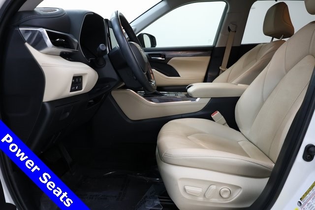 Toyota Highlander Vehicle Image 28