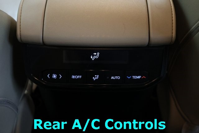 Toyota Highlander Vehicle Image 31