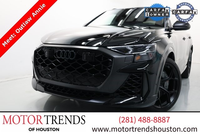 more details - audi rs q8