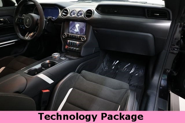 Ford Mustang Vehicle Image 11