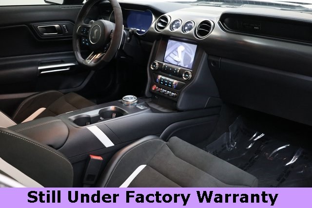 Ford Mustang Vehicle Image 17